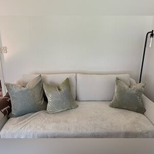 Elegant Green Accent Pillow Set